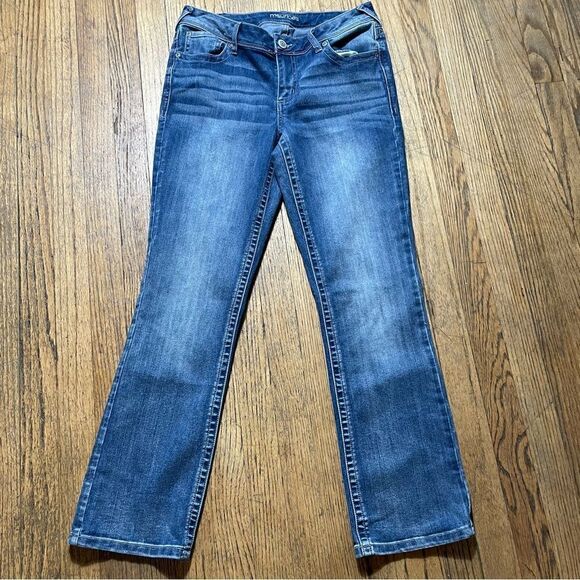 maurices jeans  - Picture 2 of 8